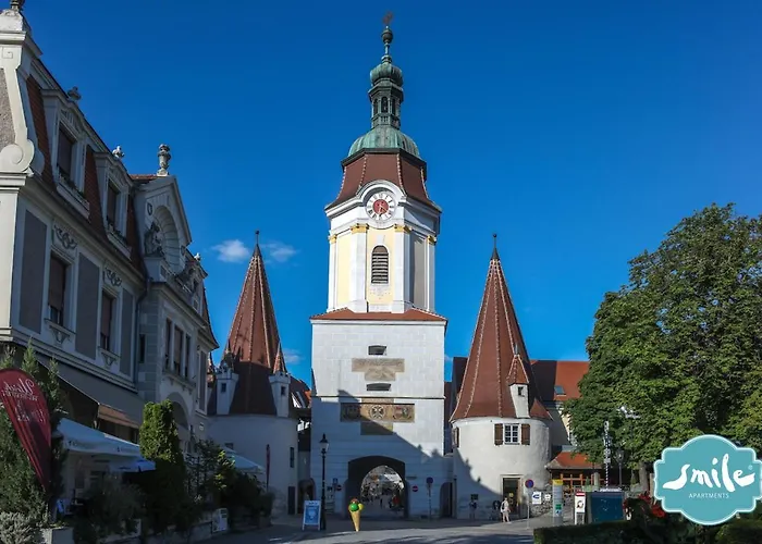 Donau Strandhaus Mit Duernstein Panorama * Rossatzbach