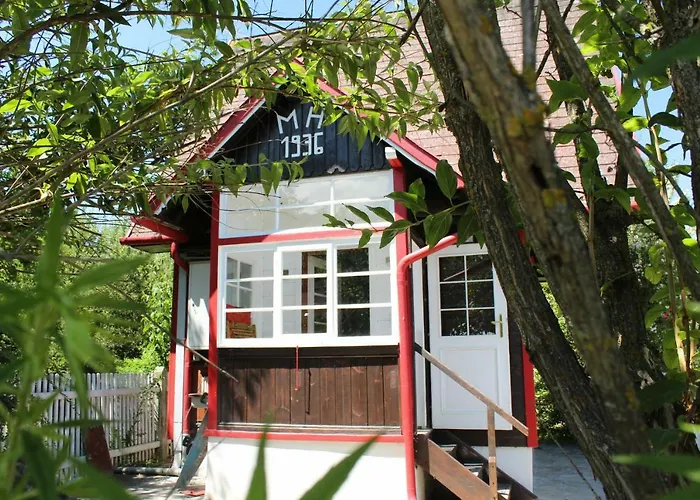 Donau Strandhaus Mit Duernstein Panorama