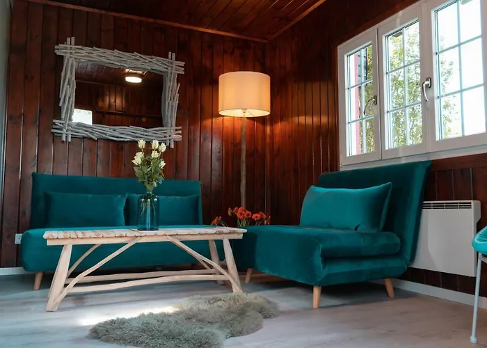 Donau Strandhaus Mit Duernstein Panorama *